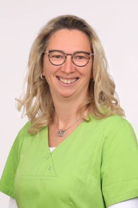 Frau Dr. Karin Naumann